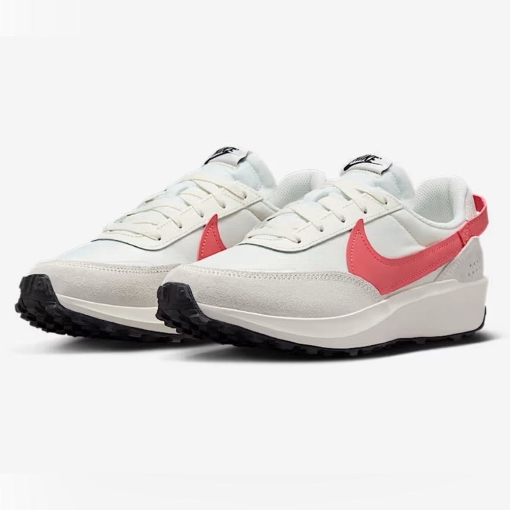 New in Box Nike Waffle Debut Women’s Shoes Sz 9 (Sail/Black/Aster Pink)